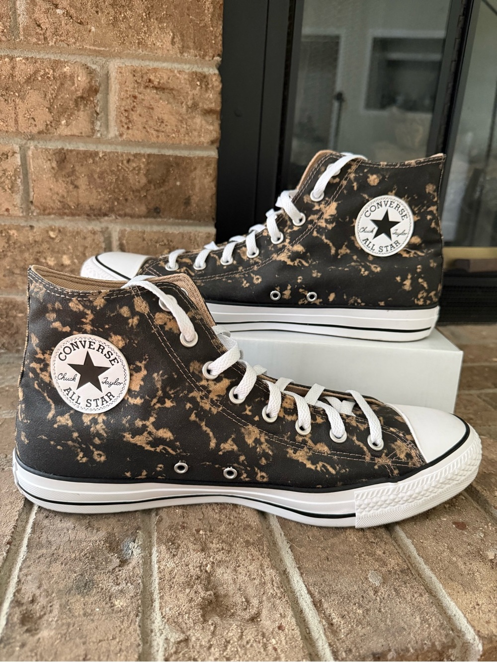 Converse Chuck Taylor All Star High Top Mens 13 Black with Tan Bleach Spatter